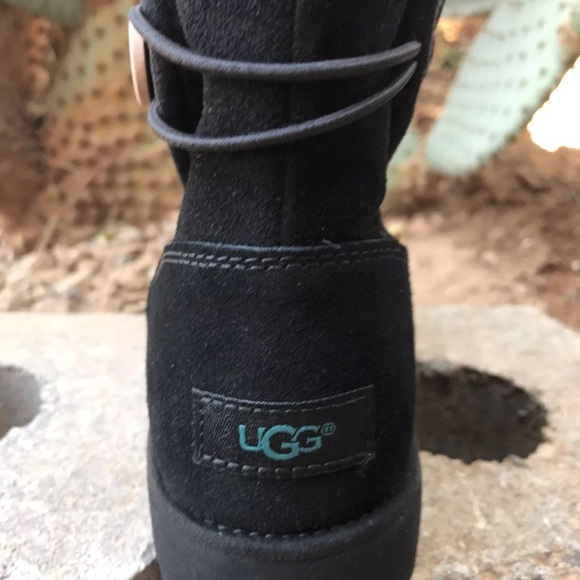 Ugg Australia Fabian Youth Genuine Suede and Shearling Booties Boots Size 5 - Picture 6 of 10